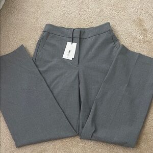 NEW WITH TAGS! Aritzia Wilfred Women's Limitless Trousers -- size 4, gray
